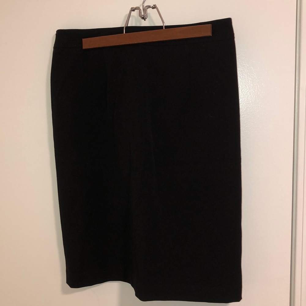 Atelier Luxe black pencil skirt